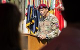 [ẢNH] Vì sao tướng Mỹ lại là quân nhân cuối cùng lên máy bay rời Kabul?