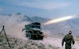 [ẢNH] Phe kháng chiến dùng vũ khí 'mạnh sau bom hạt nhân' tấn công Taliban