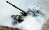[ẢNH] ‘Cua thép’ T-72 'bị lột mai' khi trúng đòn hiểm từ UAV chiến đấu Iran