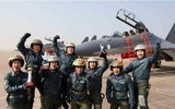 [ẢNH] Học Mỹ, Trung Quốc ra mắt chiến đấu cơ tác chiến điện tử