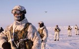 Súng máy huyền thoại PKM Liên Xô theo chân lính Nga tới Bắc Cực