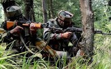 Vì sao Ấn Độ buông bỏ súng trường tấn công INSAS nội địa để tìm đến AK Nga?
