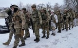 Mỹ, Anh đồng loạt rút quân khỏi Ukraine, tình thế khu vực căng như dây đàn
