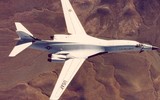 Máy bay ném bom chiến lược B-1B Lancer Mỹ bất ngờ bốc cháy dữ dội