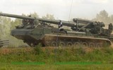Quân đội Nga công phá trận địa Ukraine bằng pháo tự hành 2S7M có thể bắn đạn hạt nhân