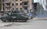 Vì sao, lính Ukraine cố thủ trong nhà máy Azovstal cầu cứu
