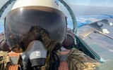 Su-27 Ukraine bị Nga bắn cháy ngay thời điểm ông Zelensky thăm chiến tuyến miền Đông