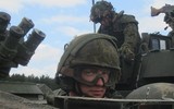 Latvia khôi phục nghĩa vụ quân sự giữa căng thẳng với Nga