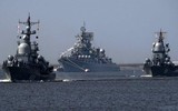 Tuần dương hạm tên lửa Đô đốc Ustinov Nga vừa bị khu trục Mỹ bám đuôi