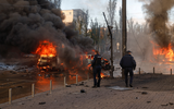 Ukraine nói Nga phóng 75 tên lửa tấn công, Kiev rung chuyển