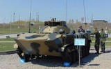 Xe chỉ huy hỏa lực hiếm gặp 1V119 Rheostat của Nga bị bỏ lại ở Kherson