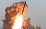 Triều Tiên thử pháo phản lực siêu lớn KN-25 chuyên phá hủy sân bay