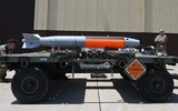 Oanh tạc cơ tàng hình B-2 Spirit chính thức trang bị bom hạt nhân B61-12