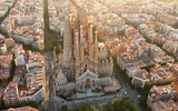 Kỳ quan nhà thờ Sagrada Família xây hơn 140 năm chưa hoàn thành