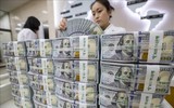 Sự sụp đổ của đồng USD tăng tốc do các hành động của Nga