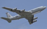 [ẢNH] Máy bay trinh sát tuyệt mật của Mỹ ngụy trang áp sát biên giới Nga