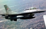 [ẢNH] 12 tiêm kích F-16 Thổ Nhĩ Kỳ bắt đầu ‘săn lùng’ 4 chiếc MiG-29 Nga tại Libya
