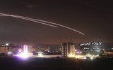 [ẢNH] Israel tấn công Damascus ngay trước mắt S-300 và Bavar-373