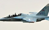 [ẢNH] Hải quân Nga nhận hàng loạt Yak-130 để ‘đón’ siêu tàu sân bay tương lai?