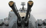 [ẢNH] Tuần dương hạm Moskva sẵn sàng giám sát nhóm tấn công tàu sân bay Anh