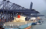[ẢNH] Vấn đề nghiêm trọng hơn sự cố tắc Kênh đào Suez đang xảy ra tại Trung Quốc