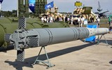 [ẢNH] Nga chào hàng hệ thống tên lửa diệt cả tàu chiến lẫn mục tiêu mặt đất