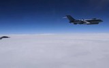 [ẢNH] F-35B Anh đột nhiên xuất hiện ngay trên đội hình tác chiến Hải quân Nga