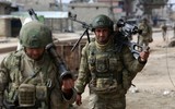 [ẢNH] Phiến quân Syria nghi ngờ Mỹ phối hợp với Nga không kích Idlib