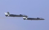 [ẢNH] Tiêm kích J-20B nâng cấp của Trung Quốc lộ điểm yếu chí tử tại Triển lãm Chu Hải
