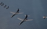 Một cặp oanh tạc cơ B-1B sẽ biến Hạm đội Biển Đen thành 'mục tiêu tập bắn'