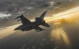 Cựu Tổng thống Ukraine hối thúc Mỹ giao tiêm kích F-16 khi phát hiện điều bất thường của Nga