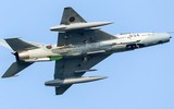 Không quân Trung Quốc chuẩn bị chia tay tiêm kích J-7 