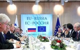 Kinh tế EU bất ngờ bị Mỹ 'giáng đòn' thông qua biện pháp trừng phạt chống Nga