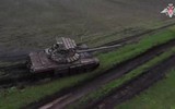 Xe tăng Nga nâng cấp 'mái che Javelin' sau khi chịu thiệt hại lớn