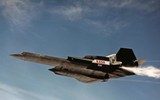 Vì sao 4.000 tên lửa không thể bắn trúng trinh sát cơ SR-71?