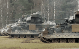Phương Tây bình luận khi xe chiến đấu bộ binh M2A2 Bradley áp đảo BMP-2