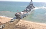 Ukraine: Tàu đổ bộ Novocherkassk chở UAV Shahed-136 bị trúng tên lửa