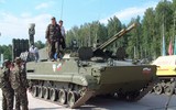 Pháo 2A72 của xe chiến đấu bộ binh BMP-3 dễ dàng xuyên thủng giáp M2 Bradley