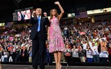 [ẢNH] Chiêm ngưỡng nhan sắc thời trẻ của Đệ nhất phu nhân nước Mỹ Melania Trump