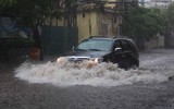 [ẢNH] Kinh nghiệm giúp lái xe an toàn khi qua đoạn đường ngập nước