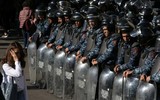 [ẢNH] Bạo loạn để phản đối đình chiến ở Armenia