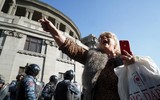 [ẢNH] Bạo loạn để phản đối đình chiến ở Armenia