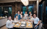 [ẢNH] Diễn viên đại gia Lã Thanh Huyền: Sinh nhật tuổi 35 trong biệt thự đắt giá cùng dàn sao ‘hot’ 
