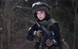 [ẢNH] Chiêm ngưỡng vẻ gợi cảm của “thiên thần quân đội” nước Nga