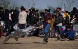 [ẢNH] Nước Mỹ đau đầu đối phó với dòng người di cư ngày càng tăng