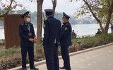 Cận cảnh Hồ Gươm, Hà Nội tấp nập khách du xuân ngày mùng 4 Tết
