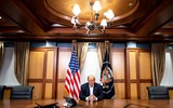  [Ảnh] Tổng thống Donald Trump và pha diễn trên “sân khấu chính trị” của nước Mỹ