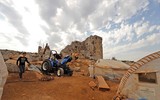 [Ảnh] Cảnh tha hương của người Syria khi lánh nạn trong các khu di tích cổ