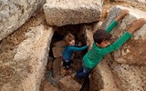 [Ảnh] Cảnh tha hương của người Syria khi lánh nạn trong các khu di tích cổ