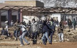 [Ảnh] Bất ổn và bạo lực lan tràn ở Nam Phi, hơn 1.200 người bị bắt giữ